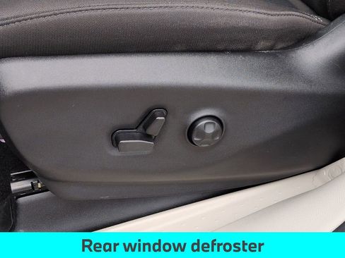 Used 2024 Chrysler Voyager LX w/ Fleet Security Group FWD image 17