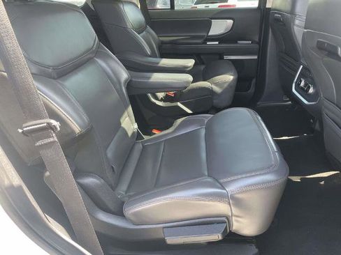 Certified 2025 Ford Expedition Active AWD/4WD image 25