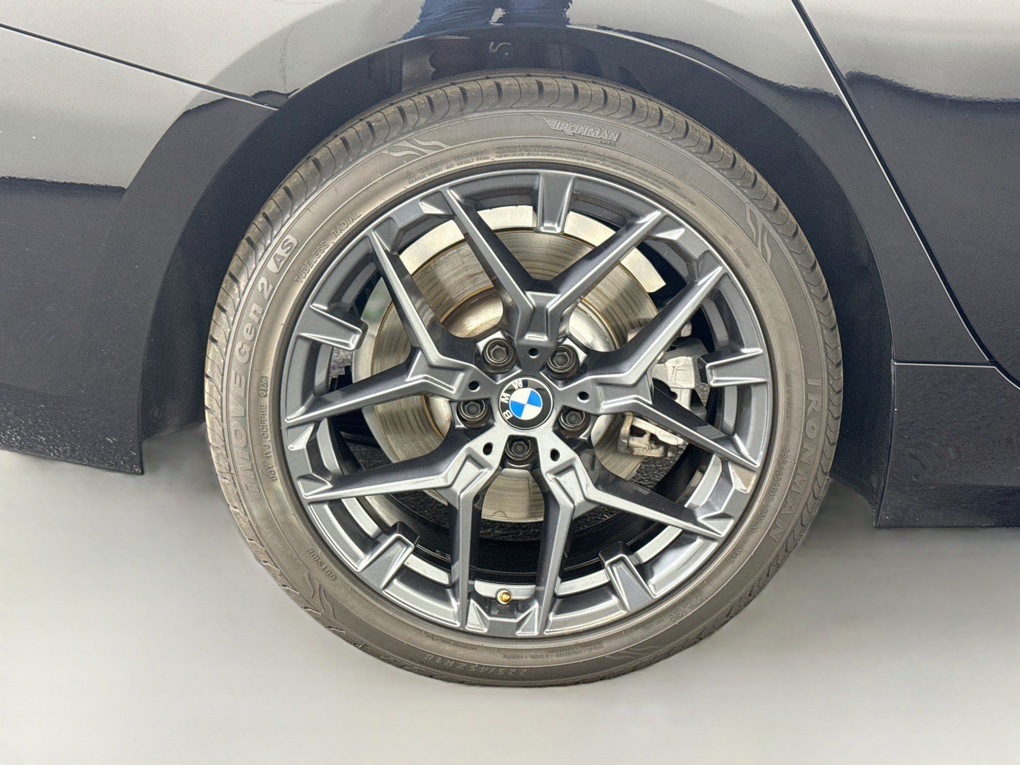 Used 2026 BMW 330i xDrive Sedan AWD/4WD image 33