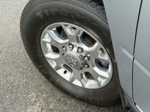 Used 2024 RAM 3500 Laramie AWD/4WD image 14