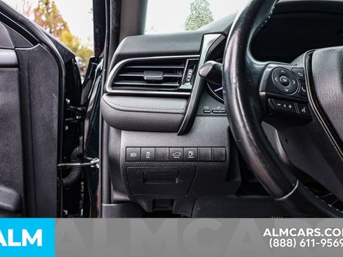 Used 2022 Toyota Camry SE image 22