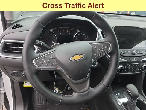 Used 2022 Chevrolet Equinox LS w/ LS Convenience Package AWD/4WD image 7