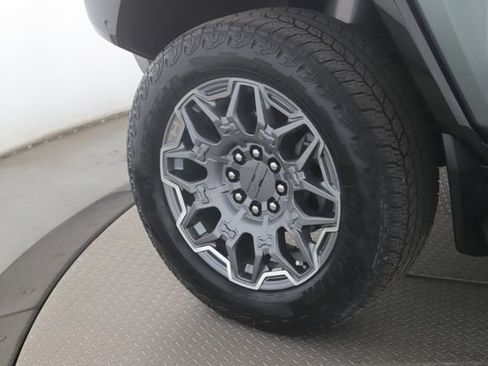 Used 2024 GMC Hummer EV 3X w/ LPO, Cargo Utility Package AWD/4WD image 13