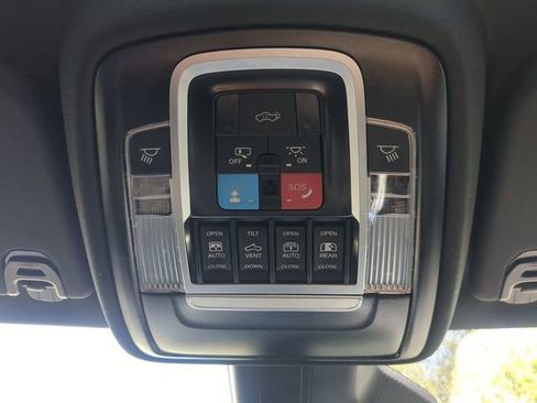 New 2026 RAM 1500 4x4 Crew Cab image 24