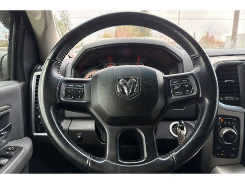 Used 2017 RAM 1500 Big Horn image 24