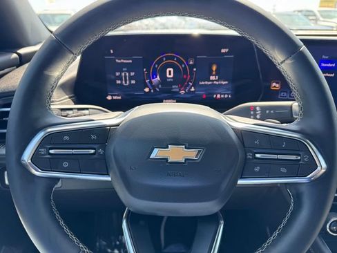 Certified 2026 Chevrolet Traverse LT w/ Driver Confidence Package FWD image 20