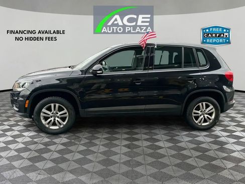 Used 2012 Volkswagen Tiguan S image 8