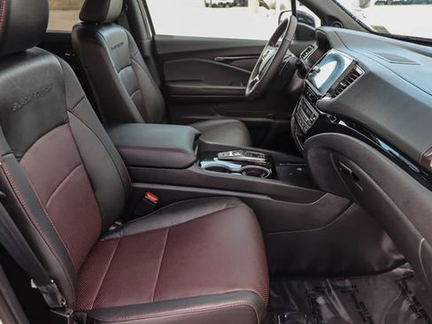 Used 2025 Honda Ridgeline Black Edition image 18