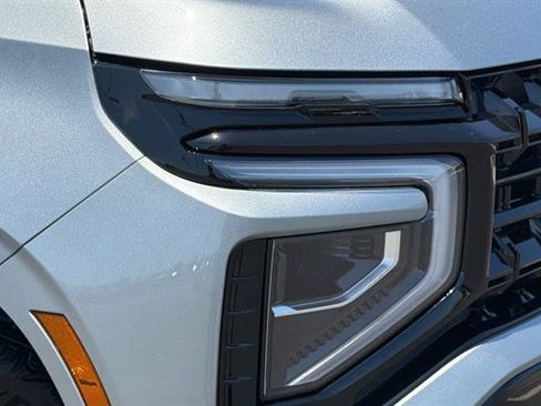 New 2026 Chevrolet Suburban Z71 w/ Z71 Off-Road Package AWD/4WD image 33