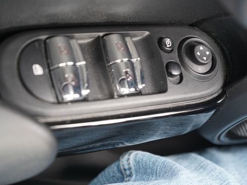 Used 2024 MINI Cooper S image 27