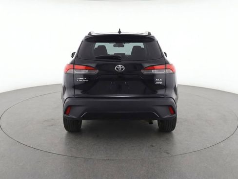 Used 2022 Toyota Corolla Cross XLE w/ Convenience Package AWD/4WD image 7