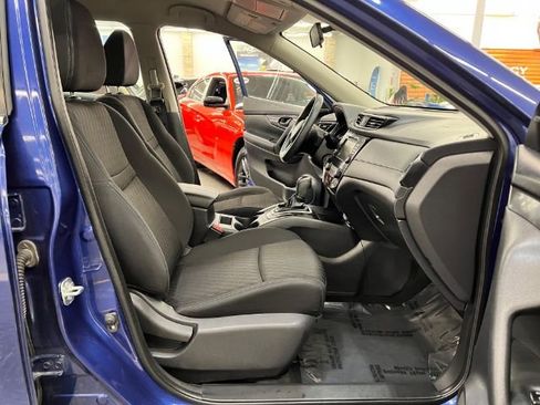 Used 2019 Nissan Rogue S image 14