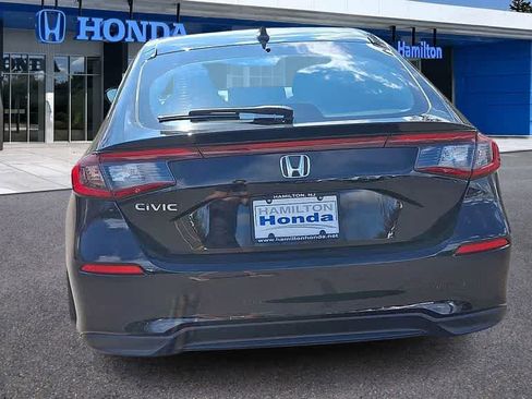 Used 2023 Honda Civic LX image 7