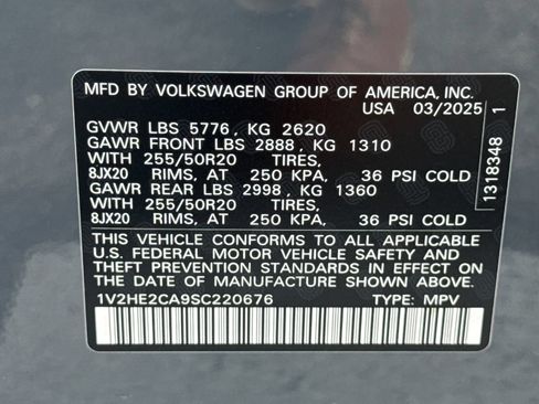 Certified 2025 Volkswagen Atlas Cross Sport SE AWD/4WD image 29