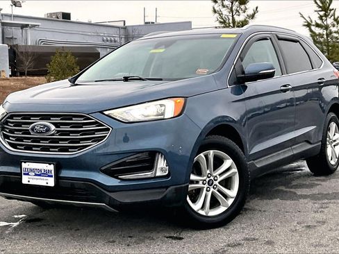 Used 2019 Ford Edge SEL w/ Equipment Group 201A image 3