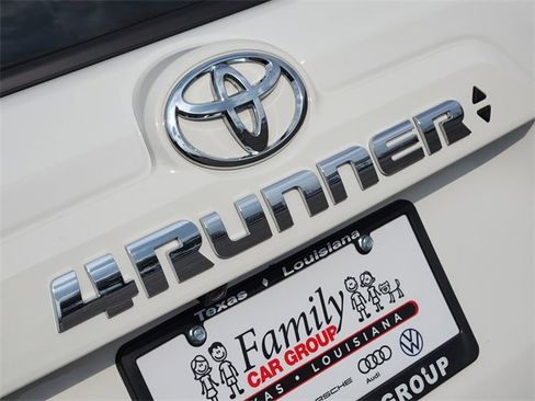 Certified 2024 Toyota 4Runner SR5 Premium image 5