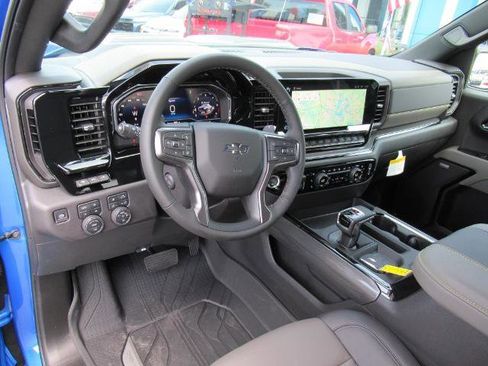 New 2025 Chevrolet Silverado 1500 ZR2 w/ Technology Package image 17