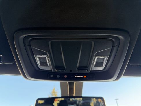 Used 2022 GMC Sierra 2500 AT4 image 27