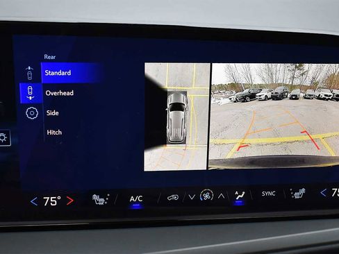 New 2026 Chevrolet Traverse LT w/ Sun and Wheel Package image 19