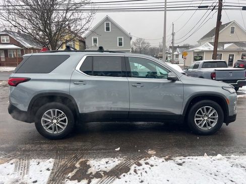 Used 2023 Chevrolet Traverse LT image 7