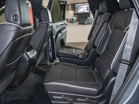 Used 2021 Cadillac Escalade Sport w/ Driver Assist Tech Package AWD/4WD image 16