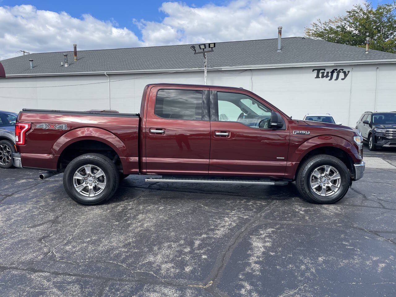 Used 2016 Ford F150 XLT w/ Equipment Group 301A Mid AWD/4WD image 9