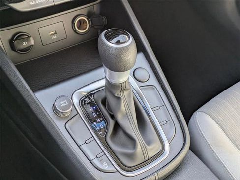 Used 2023 Hyundai Kona SEL image 16