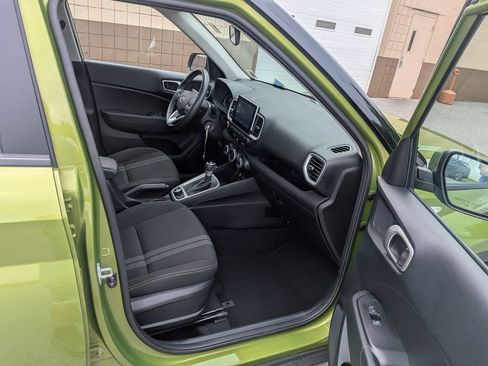 Certified 2023 Hyundai Venue SEL w/ Cargo Package FWD image 32