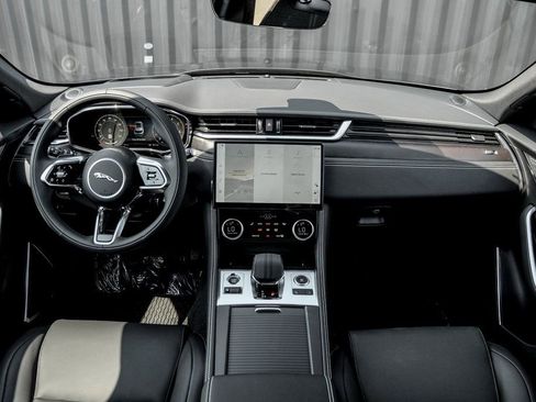 New 2026 Jaguar F-PACE R-Dynamic S image 19