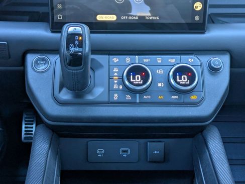 Used 2024 Land Rover Defender 110 Carpathian Edition AWD/4WD image 25