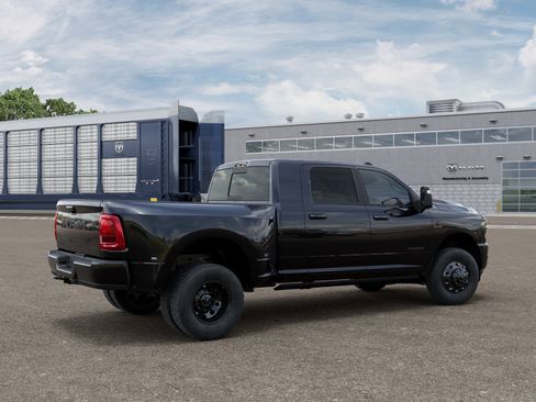 New 2026 RAM 3500 Laramie AWD/4WD image 15