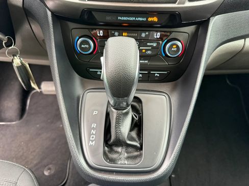 Used 2021 Ford Transit Connect XLT FWD image 27