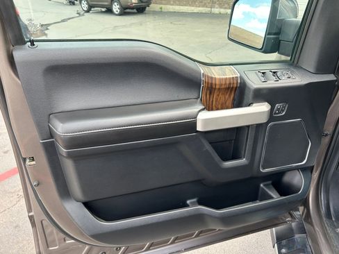Used 2018 Ford F150 Lariat w/ Equipment Group 502A Luxury AWD/4WD image 10