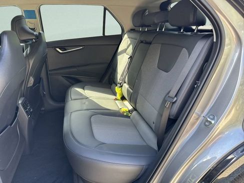 New 2026 Kia Niro Wind FWD image 15