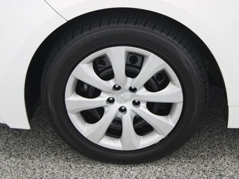 Used 2024 Toyota Corolla LE FWD image 11