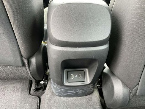 New 2025 Hyundai Elantra Sport image 13