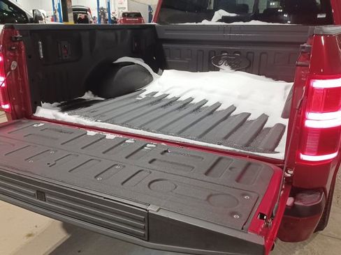 Used 2019 Ford F150 Limited w/ Trailer Tow Package image 8