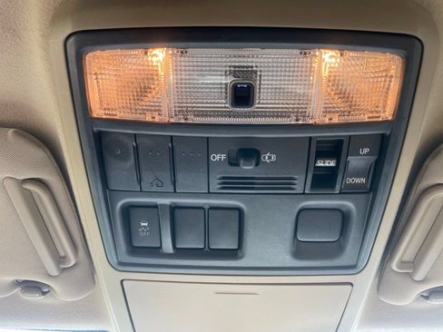 Used 2011 Toyota 4Runner SR5 RWD image 25