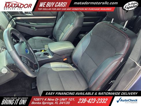Used 2018 Ford Explorer XLT w/ Equipment Group 202A FWD image 14