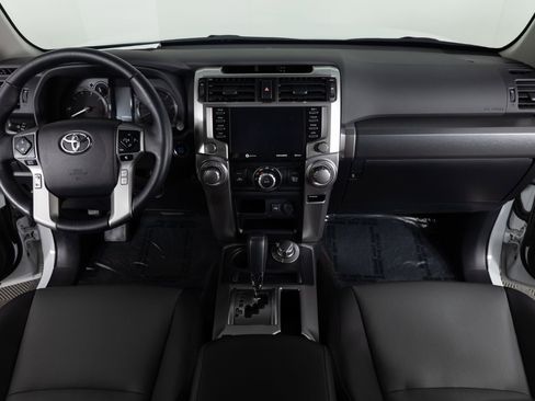 Used 2024 Toyota 4Runner SR5 Premium AWD/4WD image 37