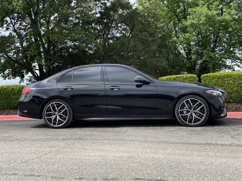 Used 2023 Mercedes-Benz C 300 4MATIC Sedan image 2