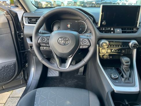 New 2025 Toyota RAV4 XLE image 12