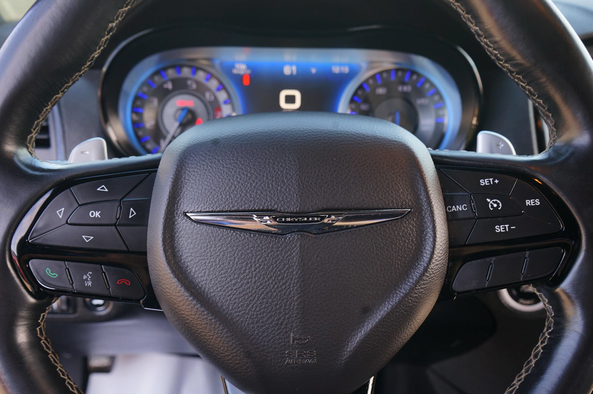 Used 2015 Chrysler 300 S RWD image 21