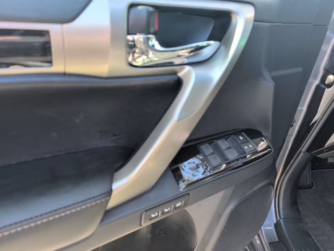 Certified 2021 Lexus GX 460 Luxury w/ Sport Design Package AWD/4WD image 6