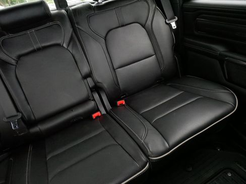 Used 2024 RAM 1500 Limited AWD/4WD image 14