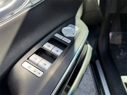 Used 2023 Genesis GV70 2.5T image 20