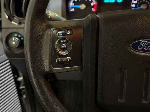 Used 2014 Ford F250 XL w/ Power Equipment Group image 7