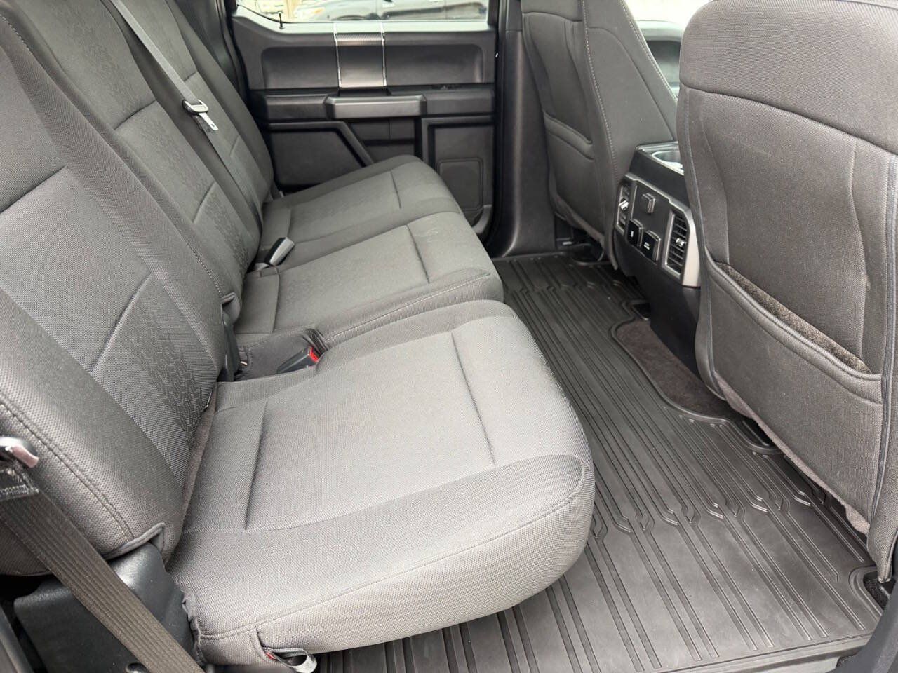 Used 2020 Ford F150 XLT w/ Equipment Group 302A Luxury AWD/4WD image 19