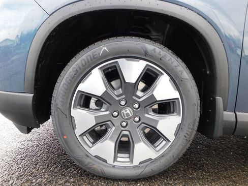 New 2026 Honda Pilot Touring image 10