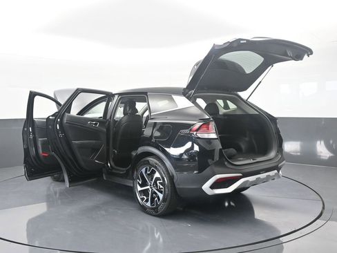 Used 2025 Kia Sportage EX image 77